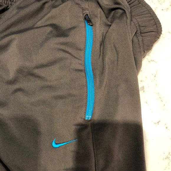 Nike pants - Picture 3 of 4